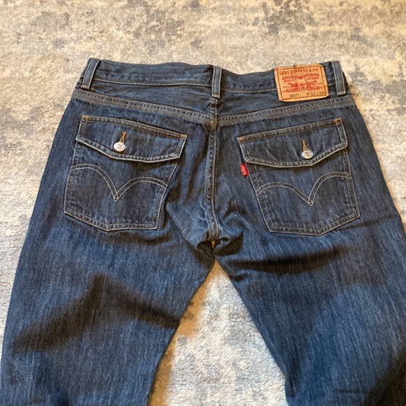Men’s 507 Levi Jeans - Picture 6 of 10